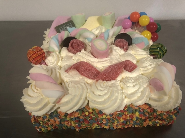 Snoeptaart&nbsp;vierkant 10 - 12 pers